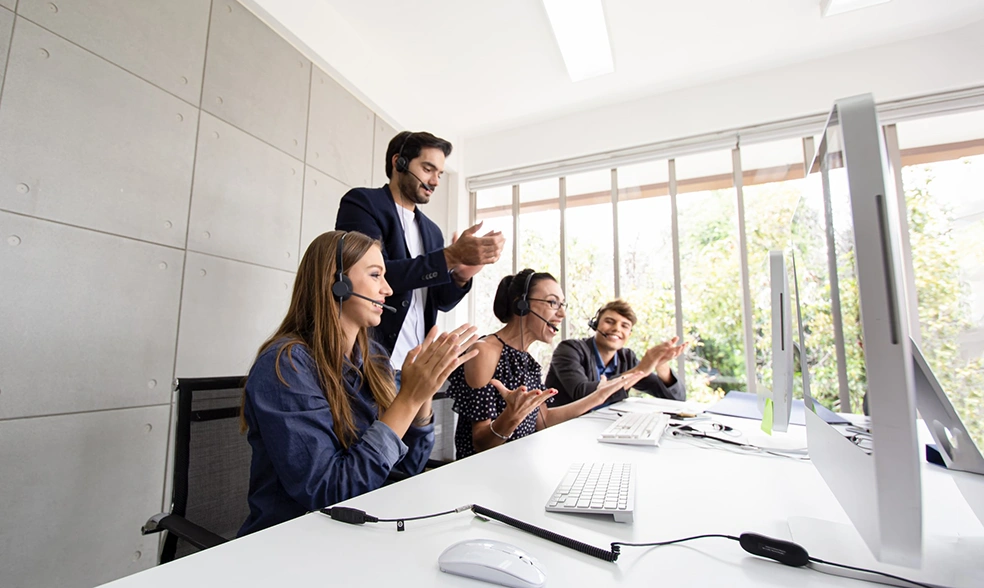 service-team-concept-operator-contact-center-sale-office-team-business-operator-office-service-business-call-center-team-with-headset service-team-concept-operator-contact-center-sale-office-team-business-operator-office-service-business-call-center-team-with-headset